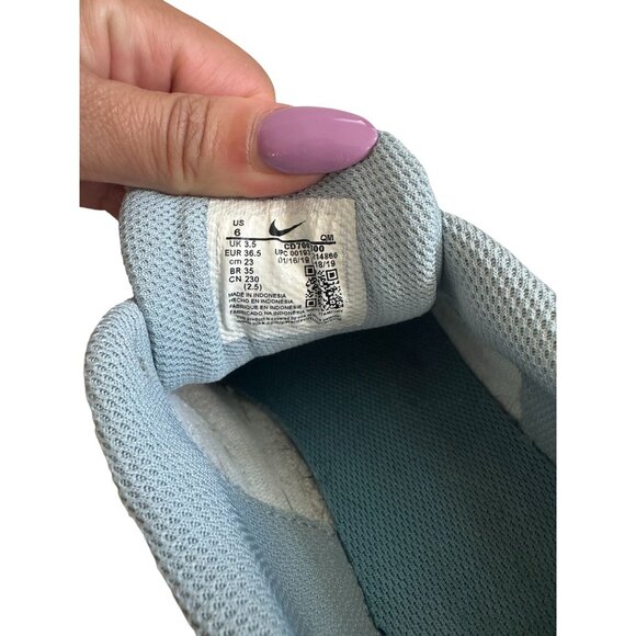 NIKE Women’s Blue Light Denim Sneakers Size 6 - Picture 6 of 6